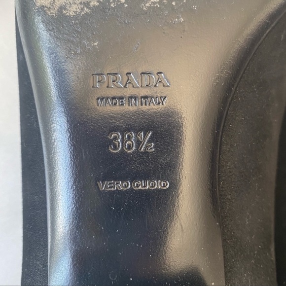 Prada • Pointed Flat with Buckle • 38.5 - Picture 5 of 6